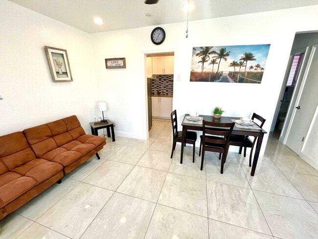 Photo - 338 Van Buren St Unidad SI FL1-ID1520225P