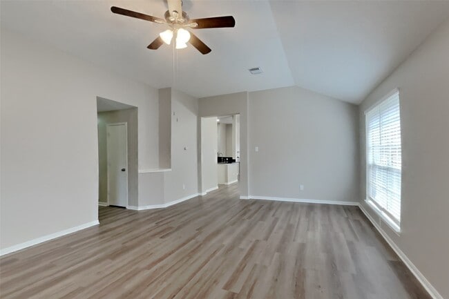 Photo - 2114 Blossom Creek Dr