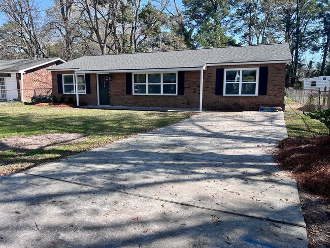 Photo - 3 Bedroom 2 bath home in downtown Port Wentworth