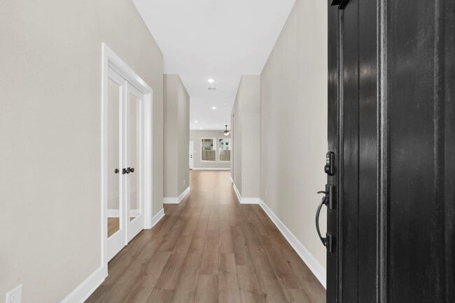 Photo - 18303 Bluebird Br Ln