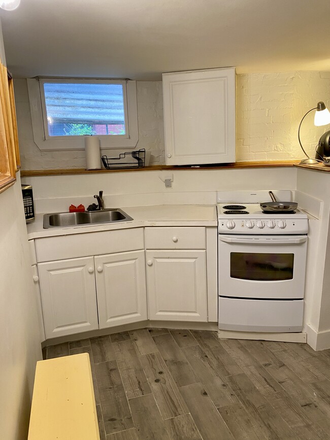 Photo - 101 Fayerweather St Unit B