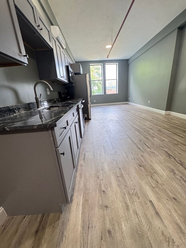 Building Photo - 70 Webster St Unit 108