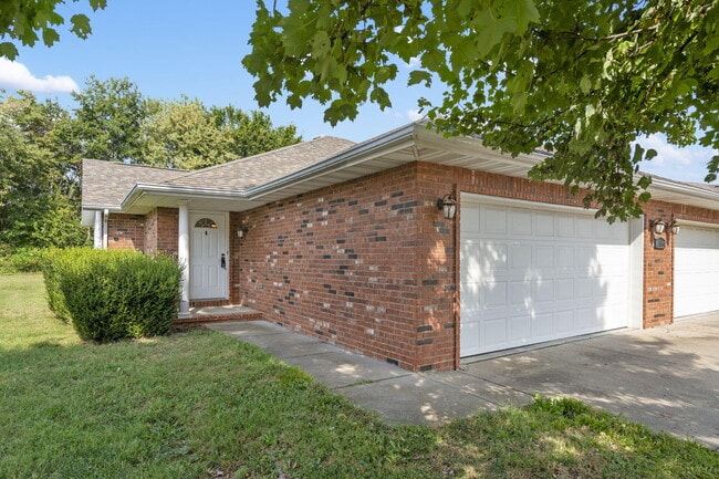 Building Photo - 113 Bailey Cir Rental