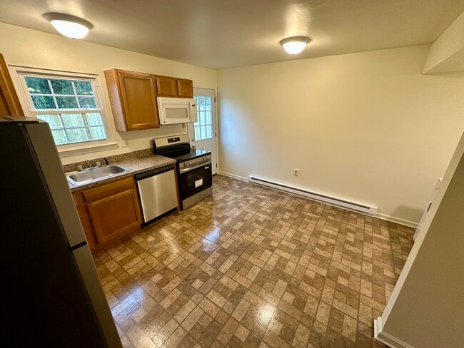 Photo - 1174 Ravenwood Rd