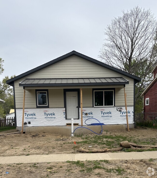 Building Photo - 918 E Bloomington St Rental