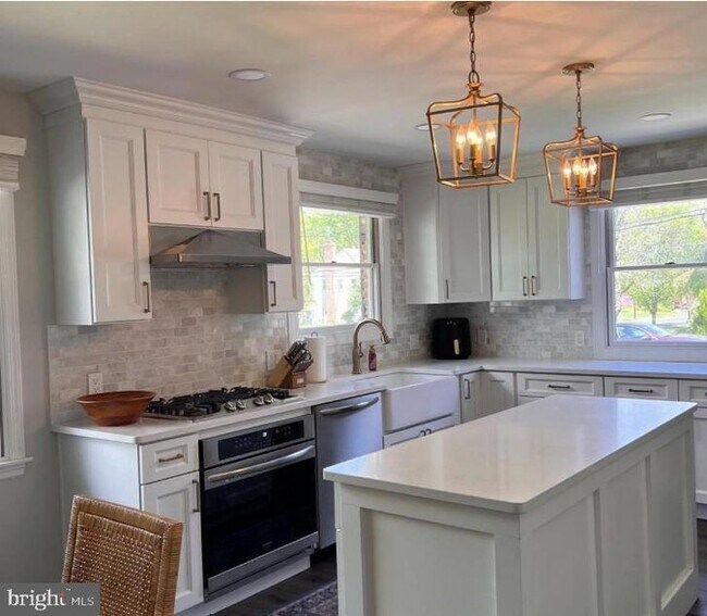 Photo - 431 Covered Bridge Rd