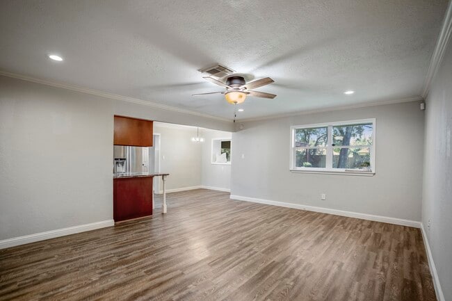 Photo - 2411 Orange St