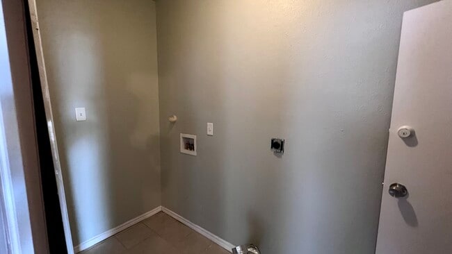 1614 W Kings Hwy Unit 1 A