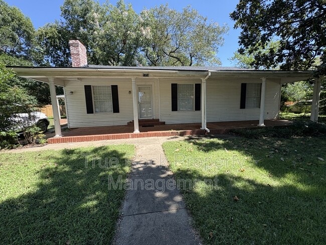 Building Photo - 1316 S Johnston Ave Rental