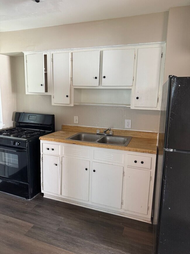 Photo - 373-375 N Roosevelt Ave Unit 373 N Roosevelt