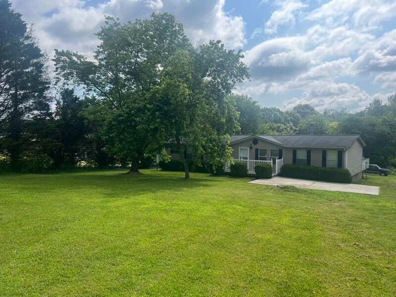 Photo - 725 Bandy Rd