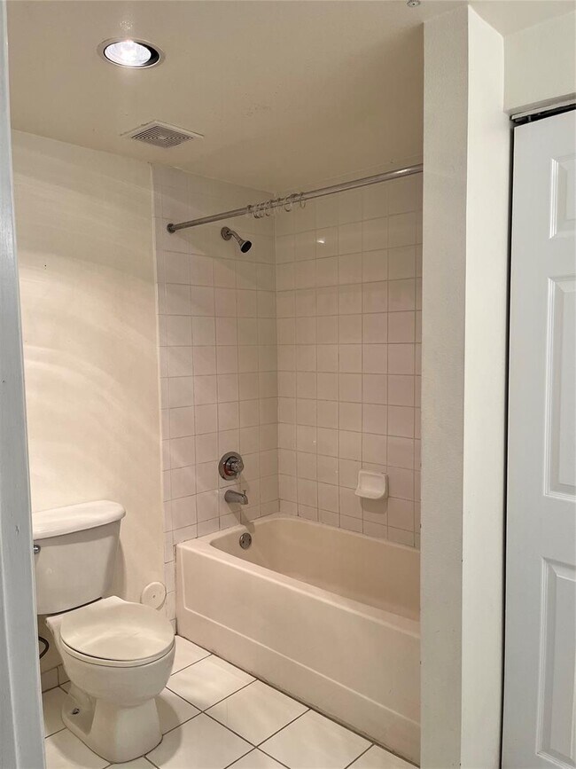 Photo - 2090 W Preserve Way Unidad 107