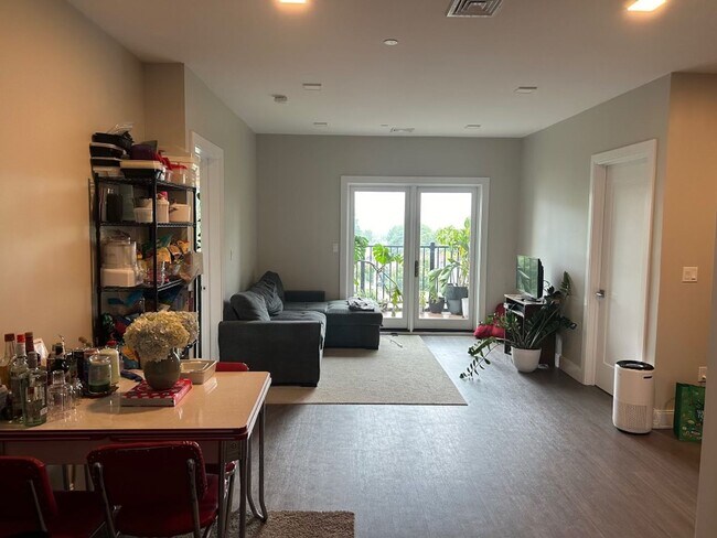 Photo - Luxury Condo Style 2 Bed plus, 2 Bath Apartment!