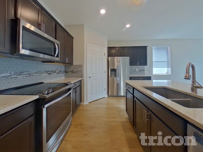 Photo - 7405 Fraser Cir