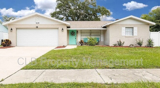 Photo - 1429 Edgewater Rd House