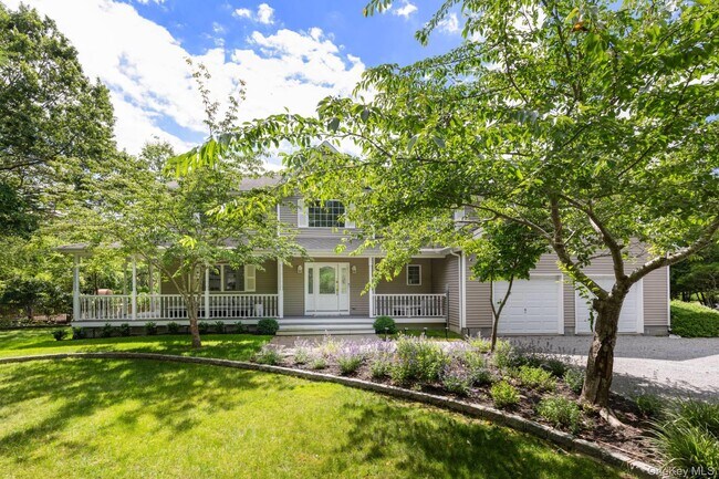 Photo - 167 Tuckahoe Ln