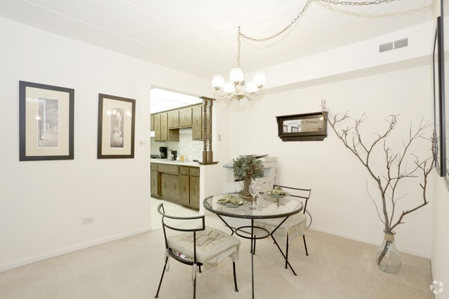 2 Bedroom - Dining Room