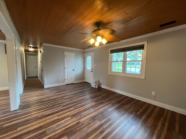 Photo - Cute 3 Bed 2 Bath!