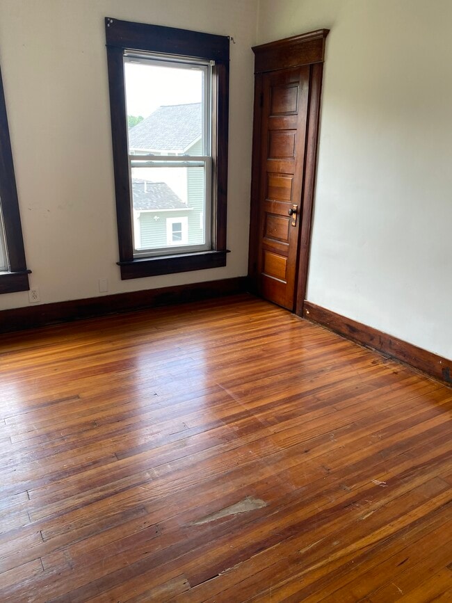 Photo - 132 Cherry St