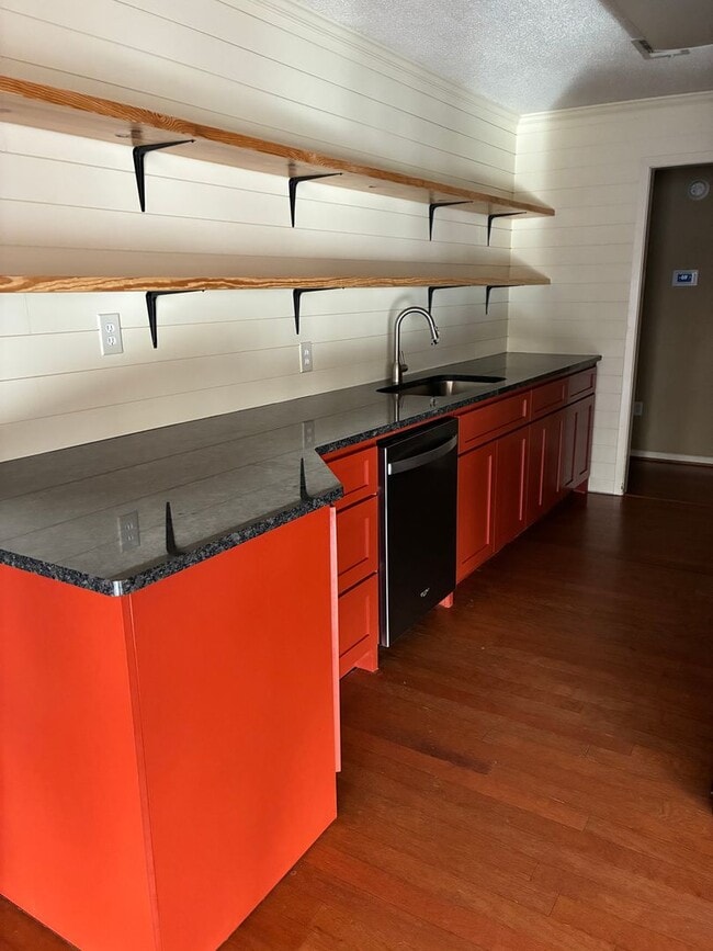 Photo - 19 Indian Trail