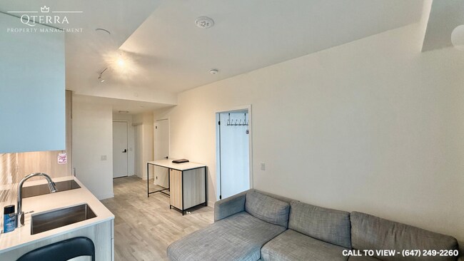 Photo - 220 Missinnihe Way Unit 715-220 Missinnihe Way, M