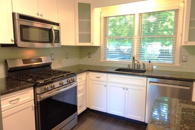Photo - Newly Renovated 2 Bedroom