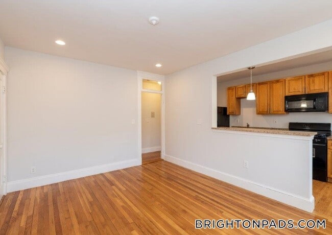 Photo - 286 Chestnut Hill Ave Unit 11