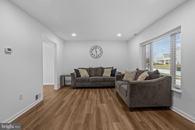 Photo - 604 Iva Ln Casa