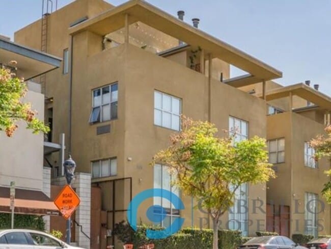Building Photo - 908 G St