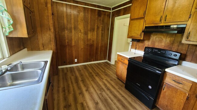 Photo - 776 Macon Ave