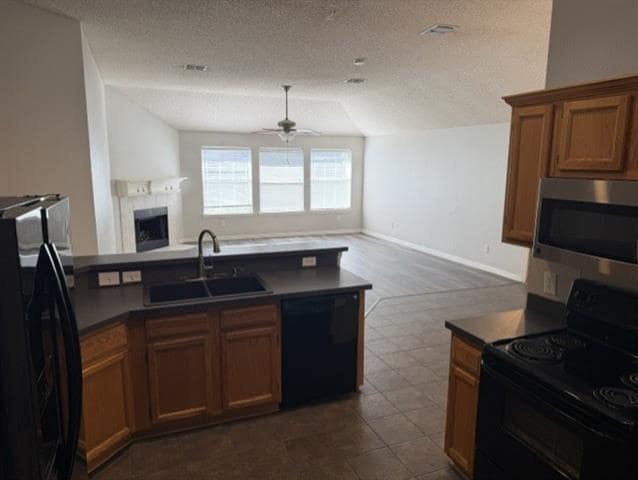 Photo - 8806 Oakwood Ln