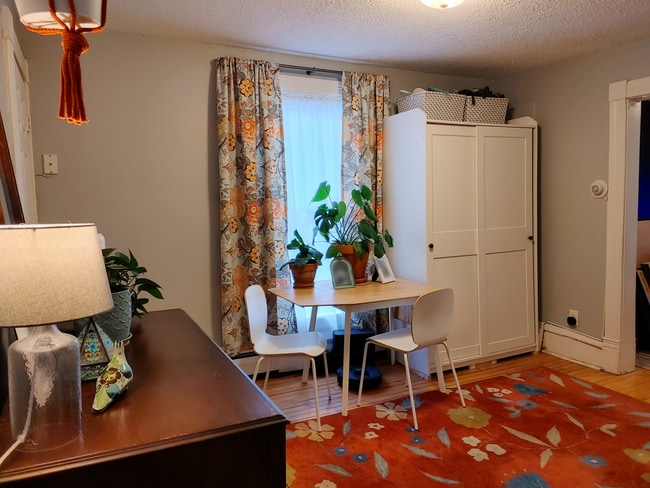 Dining Room - 3454 Nicollet Ave Unidad 2
