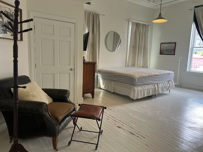 Photo - 108 2nd St SW