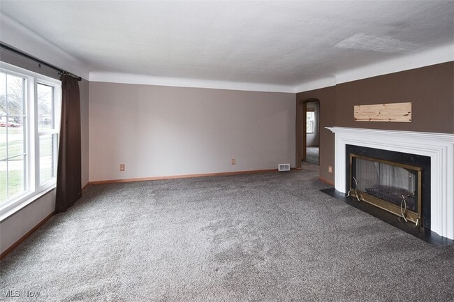 Photo - 21775 Hillsdale Ave