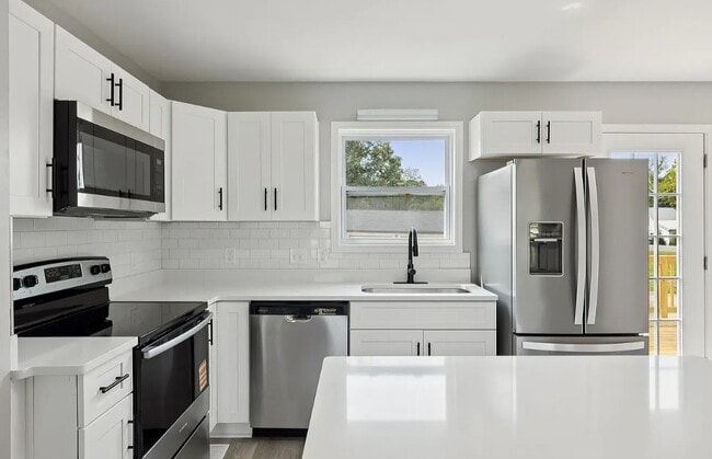 Photo - 2438 Sowell Mill Pike