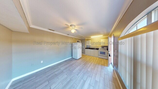 2224 Fan Palm Dr