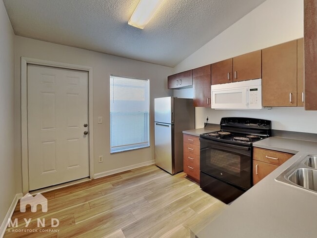 Photo - 5443 Cedar Ln