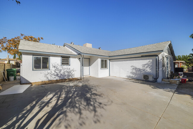 Main House - 37815 Robina Ave Apartment