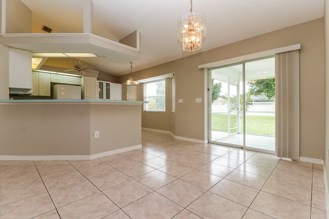 Photo - 239 Allworthy St