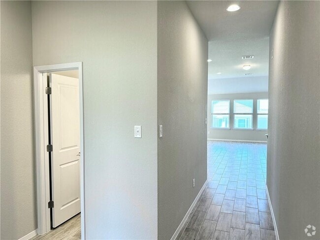 Building Photo - 131 Spiny Lizard Ln Rental
