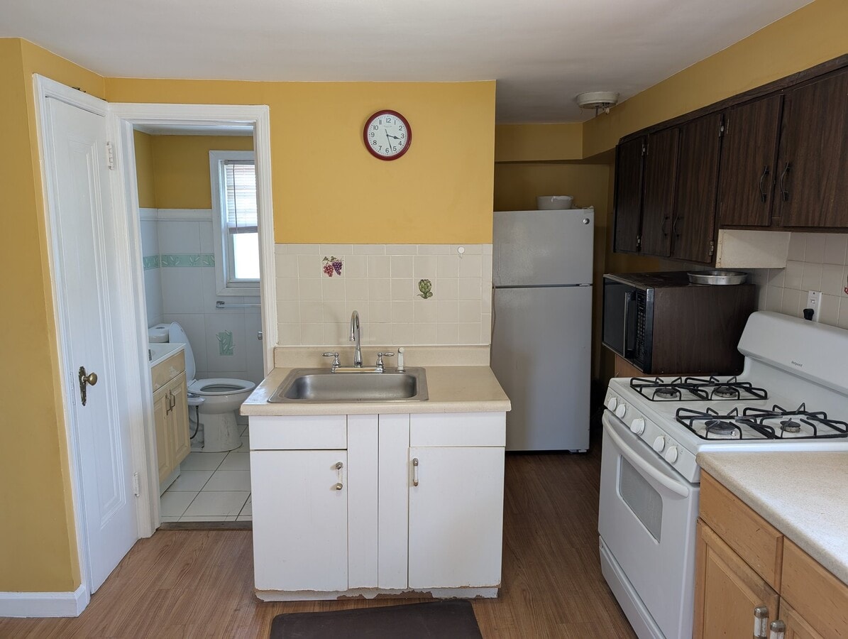 Photo - 2563 Hawthorne Ave Unit 1
