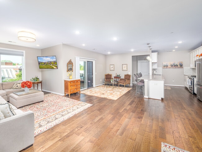 Photo - 3989 Norton Pl Unit 407