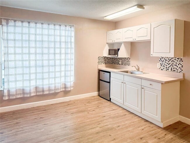 Photo - 174.5 Orchid Dr Unit B