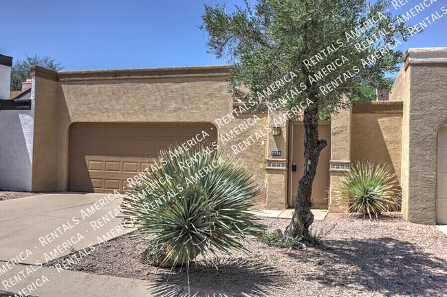 Building Photo - 2950 Avenida Destino
