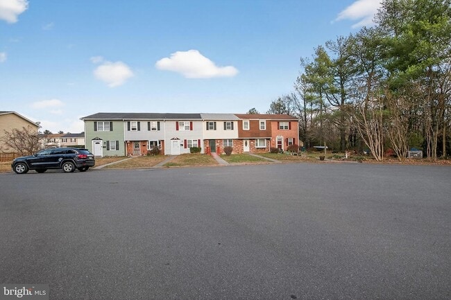 Building Photo - 224 Moore Dr