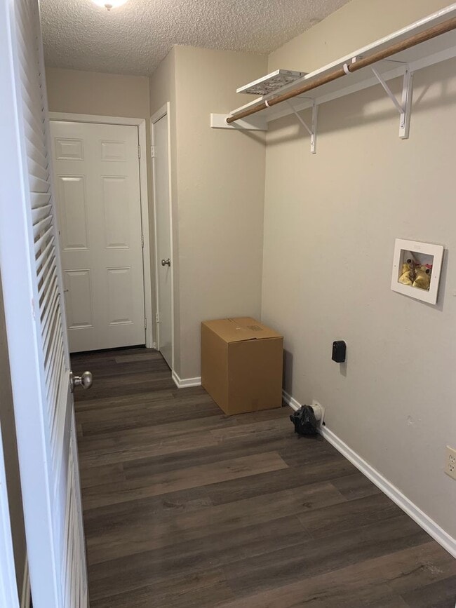 Photo - Rare Find!! 3 Bedroom, 2 Bath Home in Lore...