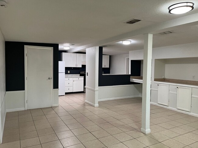 Photo - 3735 Highway 60 E Front Apt.