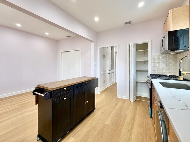 Photo - 130 Beach St Unit 2