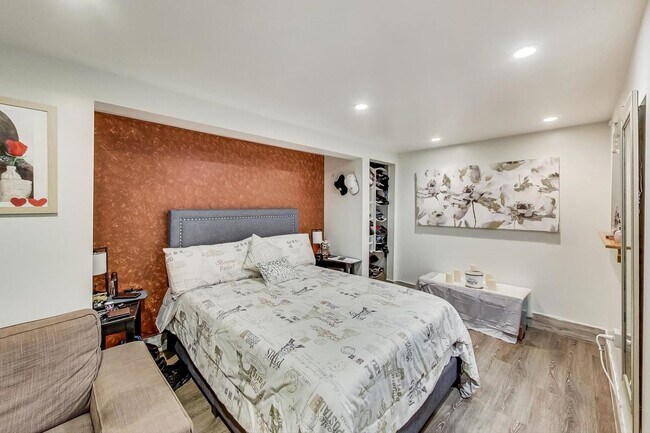 Photo - 1039 N Lawndale Ave