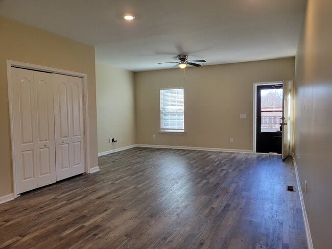 107 Calista Rd